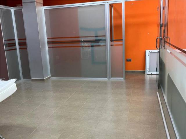 Local comercial en Alquiler en Carrer Vilafranquesa, 14 en Petrer