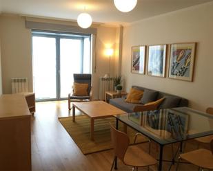 Sala d'estar de Apartament de lloguer en Pontevedra Capital  amb Balcó