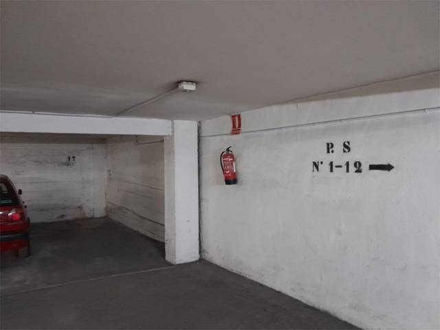 Garaje en Alquiler en Carrer de Menéndez Y Pelayo, 7 en Hospital - Plaza del Real