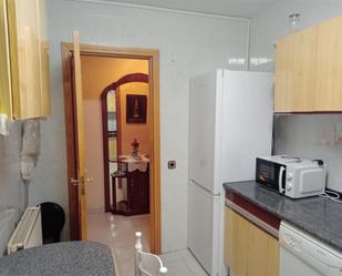 Flat to rent in Calle de Sierra Morena, 3, El Olivar - La Magdalena