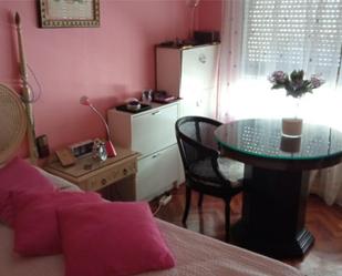 Bedroom of Flat for sale in  Madrid Capital  with Air Conditioner