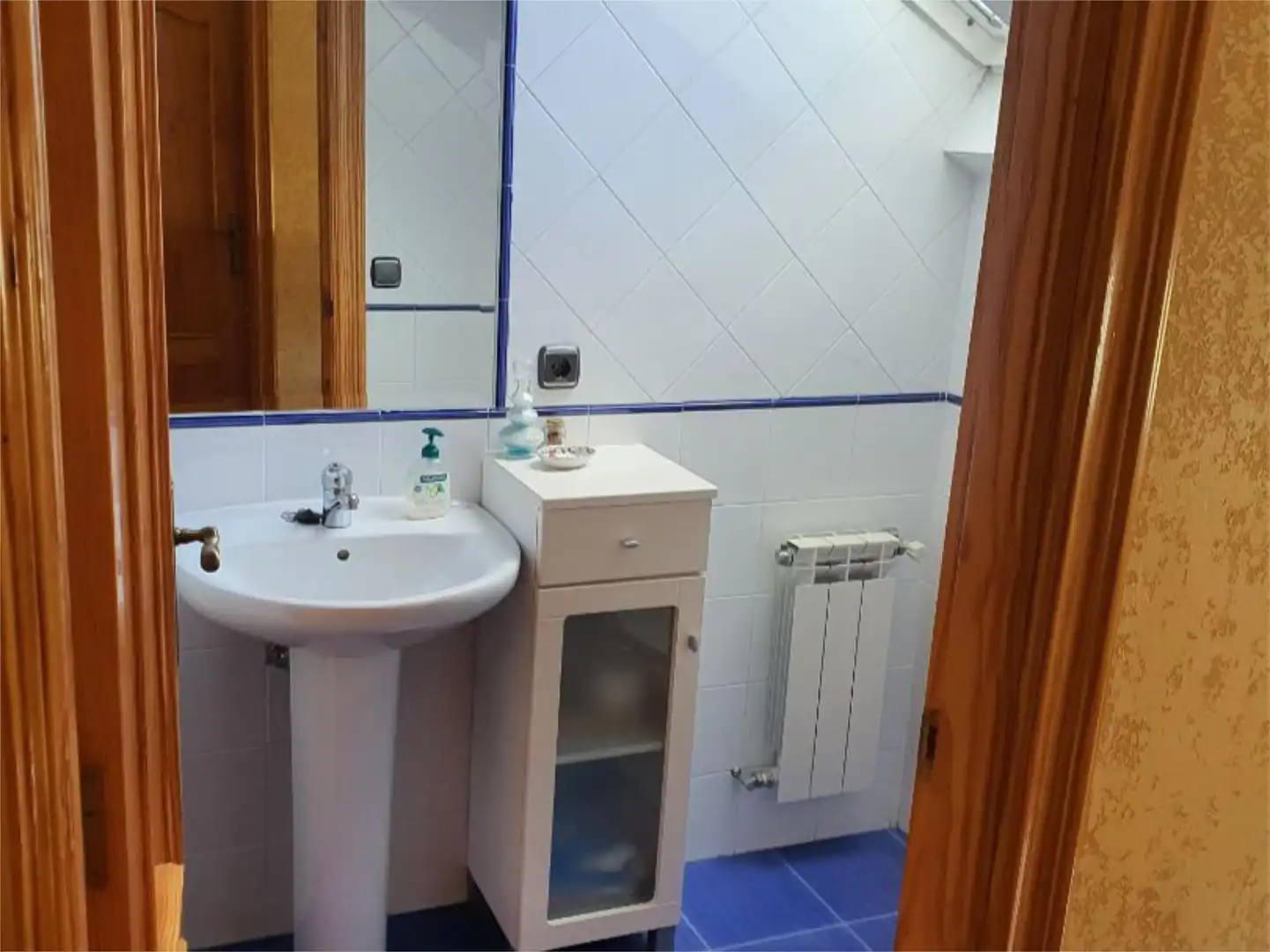 Wohnung zum Verkauf in Calle la Eras-S Feliz, 32, Quintana del Castillo Badezimmer von Wohnung zum Verkauf in Quintana del Castillo mit Heizung, Privatgarten und Terrasse