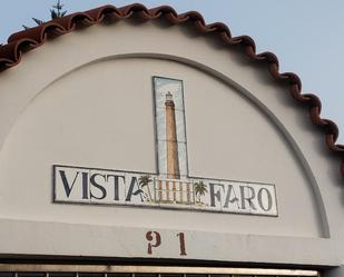 Vista exterior de Dúplex en venda en San Bartolomé de Tirajana amb Aire condicionat, Calefacció i Jardí privat