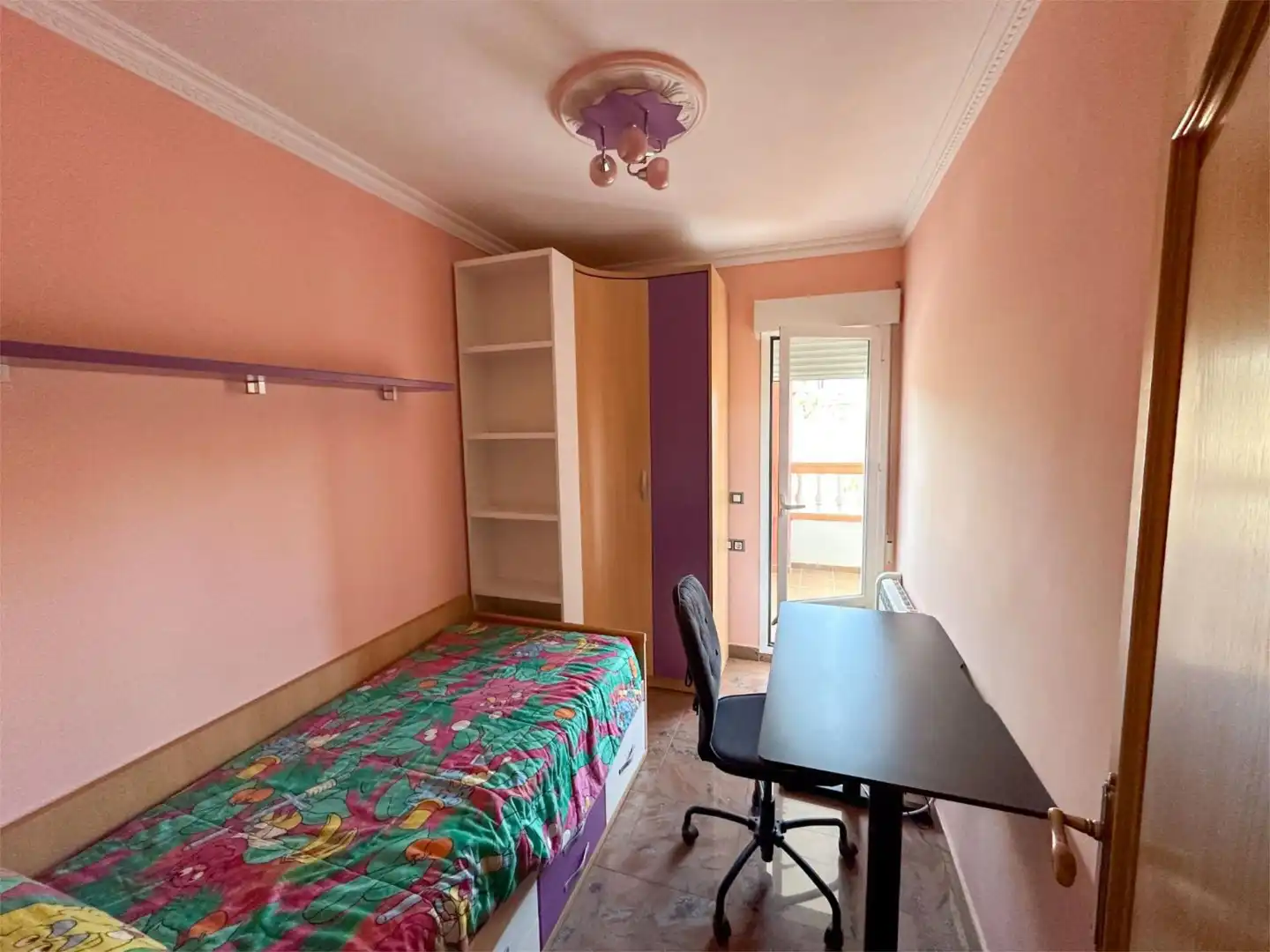 Casa adosada en venta en Calle Ramón y Cajal, 12, Freila Habitación de Casa adosada en venta en Freila con Terraza, Trastero y Amueblado