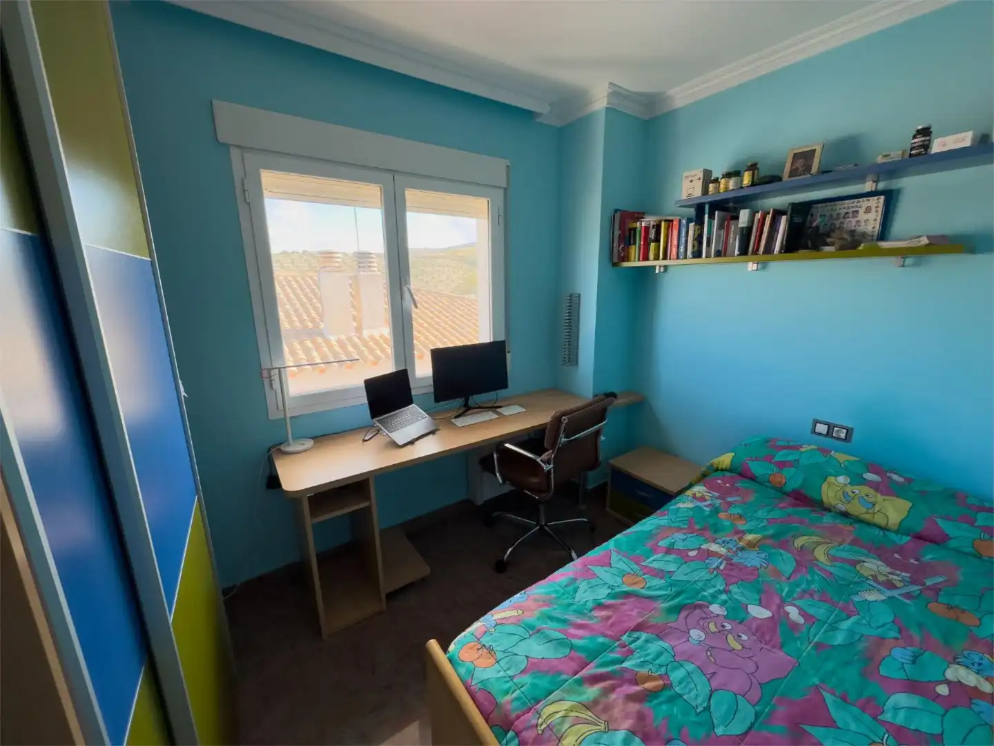 Casa adosada en venta en Calle Ramón y Cajal, 12, Freila Habitación de Casa adosada en venta en Freila con Terraza, Trastero y Amueblado