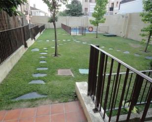 Jardí de Pis en venda en Valdeolmos-Alalpardo amb Aire condicionat, Piscina i Balcó