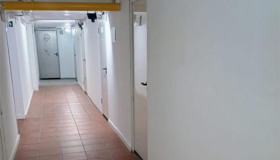 Traster de lloguer a Carrer de Rugat, 1, Albors, Valencia Capital - imatge 1 Foto 1 de Traster de lloguer a Carrer de Rugat, 1, Albors, Valencia Capital