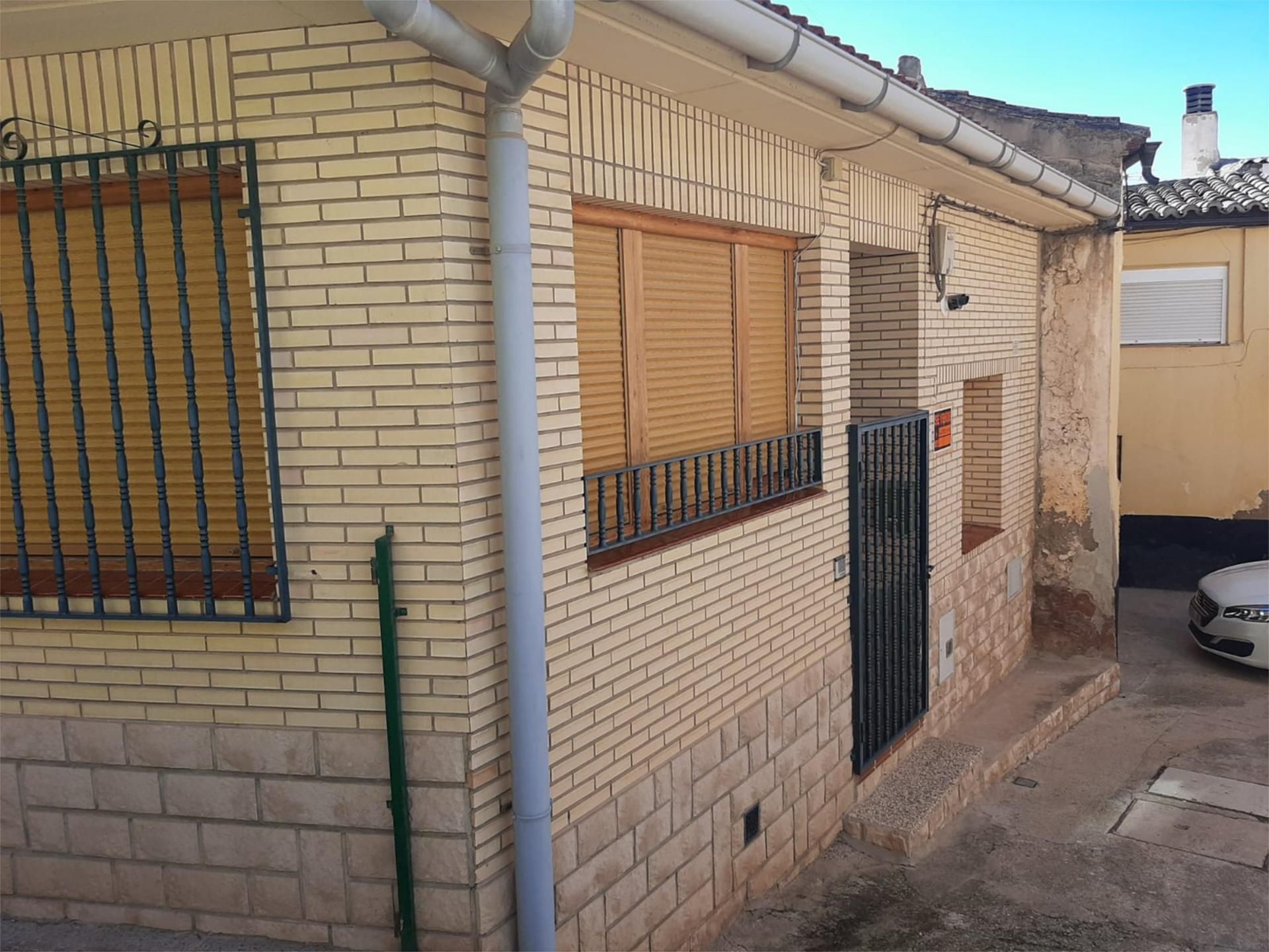 Vista exterior de Casa o xalet en venda en Mallén amb Aire condicionat