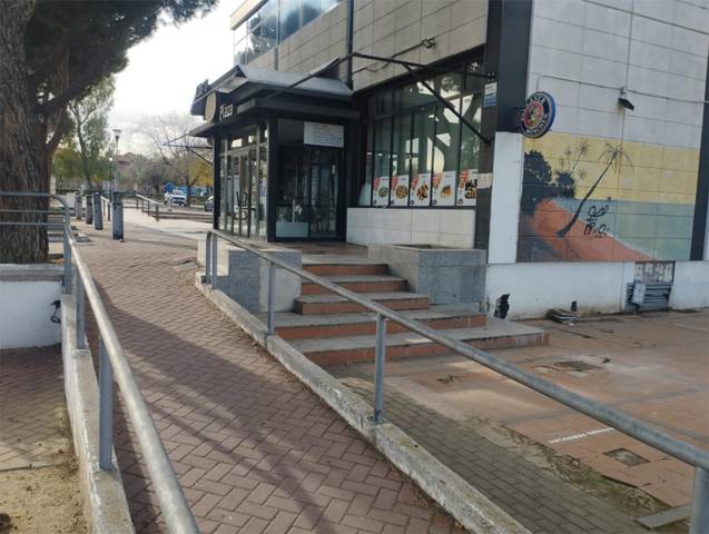 Local comercial en Alquiler en Avenida Acacias, 1 en Cubas de la Sagra