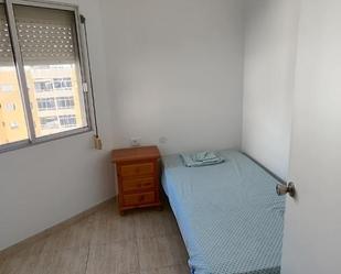 Bedroom of Flat to share in  Santa Cruz de Tenerife Capital  with Furnished, Oven and Washing machine