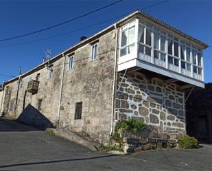 Vista exterior de Casa adosada en venda en Parada de Sil amb Calefacció, Jardí privat i Parquet