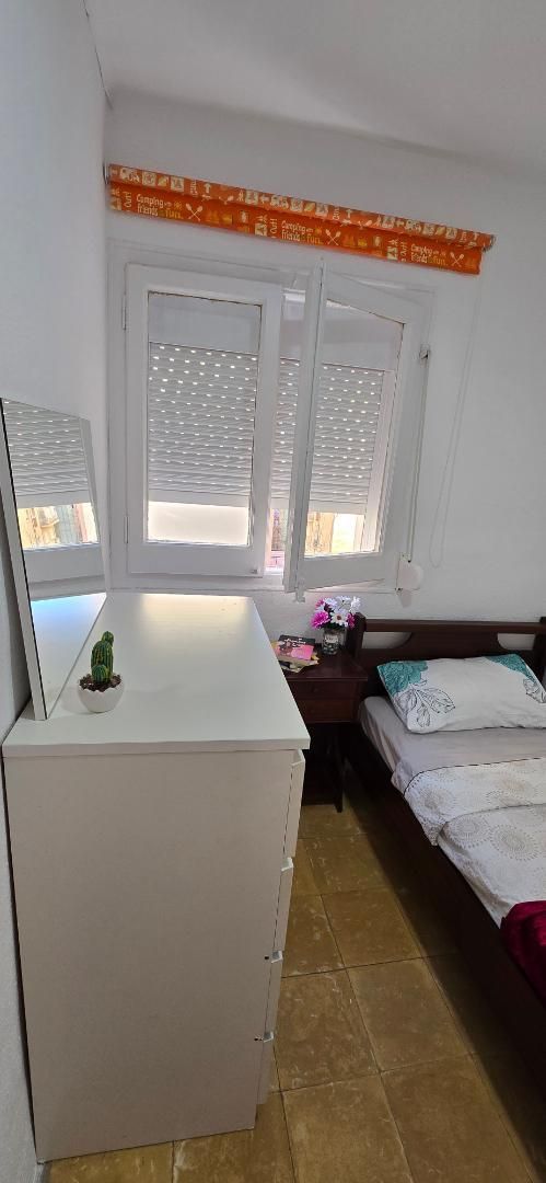 Bedroom of Flat to share in  Barcelona Capital  with Furnished, Washing machine and Microwave