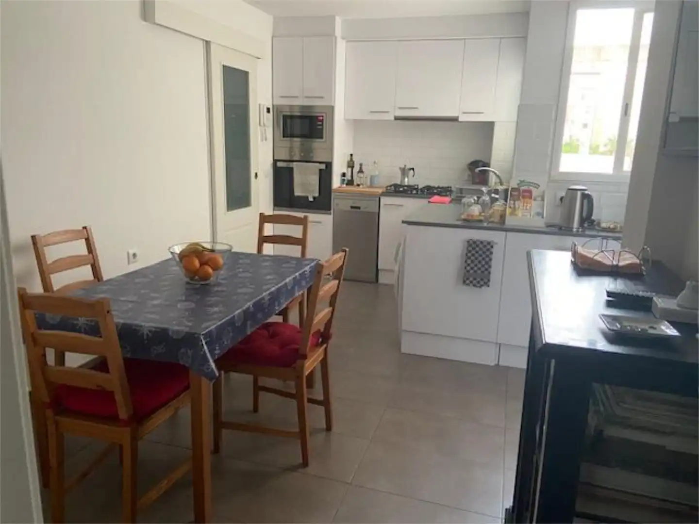 Habitación en Carrer de Lluís Oliag, 55, Mont-Olivet Cocina de Piso para compartir en Valencia con Aire acondicionado, Parquet y Amueblado
