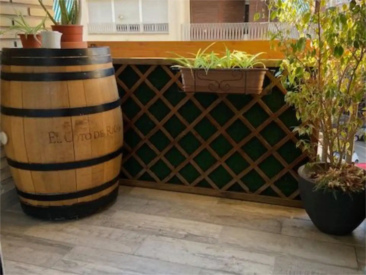 Habitación en Carrer de Lluís Oliag, 55, Mont-Olivet Terraza de Piso para compartir en Valencia con Aire acondicionado, Parquet y Amueblado