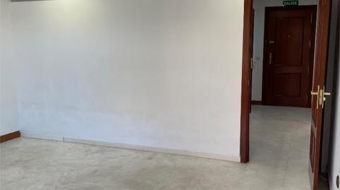 Office to rent in Calle Ayul Lalchandani, 1, San Lorenzo, Melilla - image 4 Photo 4 of Office to rent in Calle Ayul Lalchandani, 1, San Lorenzo, Melilla