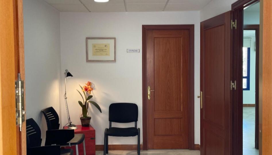 Office to rent in Calle Ayul Lalchandani, 1, San Lorenzo, Melilla - image 1 Photo 1 of Office to rent in Calle Ayul Lalchandani, 1, San Lorenzo, Melilla