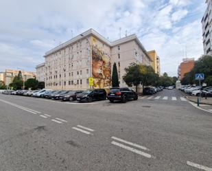 Vista exterior de Pis en venda en  Sevilla Capital amb Aire condicionat, Terrassa i Moblat