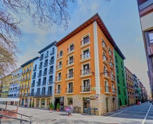 Exterior view of Flat for sale in  Pamplona / Iruña  with Air Conditioner