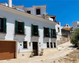 Vista exterior de Casa adosada en venda en Ronda amb Calefacció, Jardí privat i Terrassa