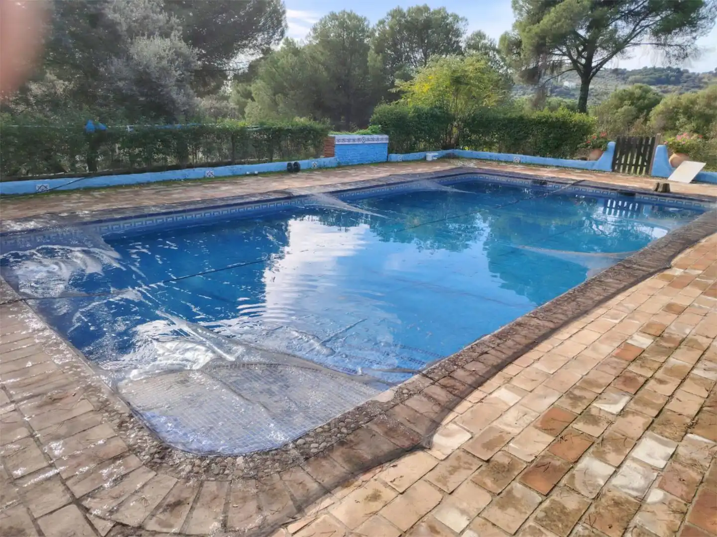 Houses for sale in Santuario Virgen de la Cabeza, 13, Andújar Swimming pool of Houses for sale in Andújar with Terrace and Swimming Pool
