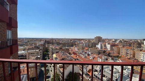 Foto 3 de Piso en venta en Calle Hermanos Quintero, 1, Carretas - Pajarita, Albacete Capital