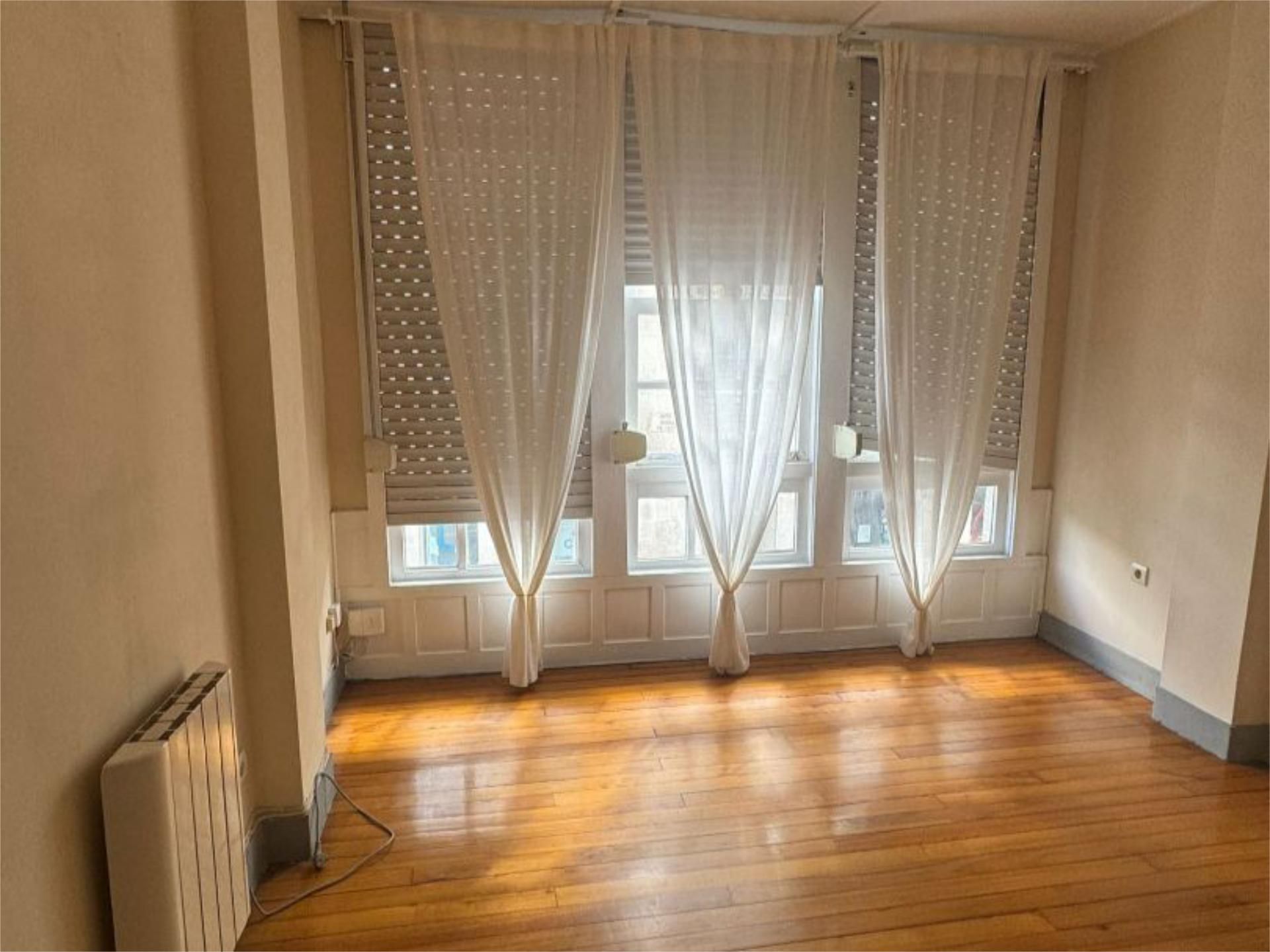 Sala de estar de Oficina de alquiler en Santiago de Compostela 