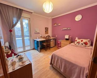 Bedroom of Flat to share in Coslada  with Heating, Parquet flooring and Terrace