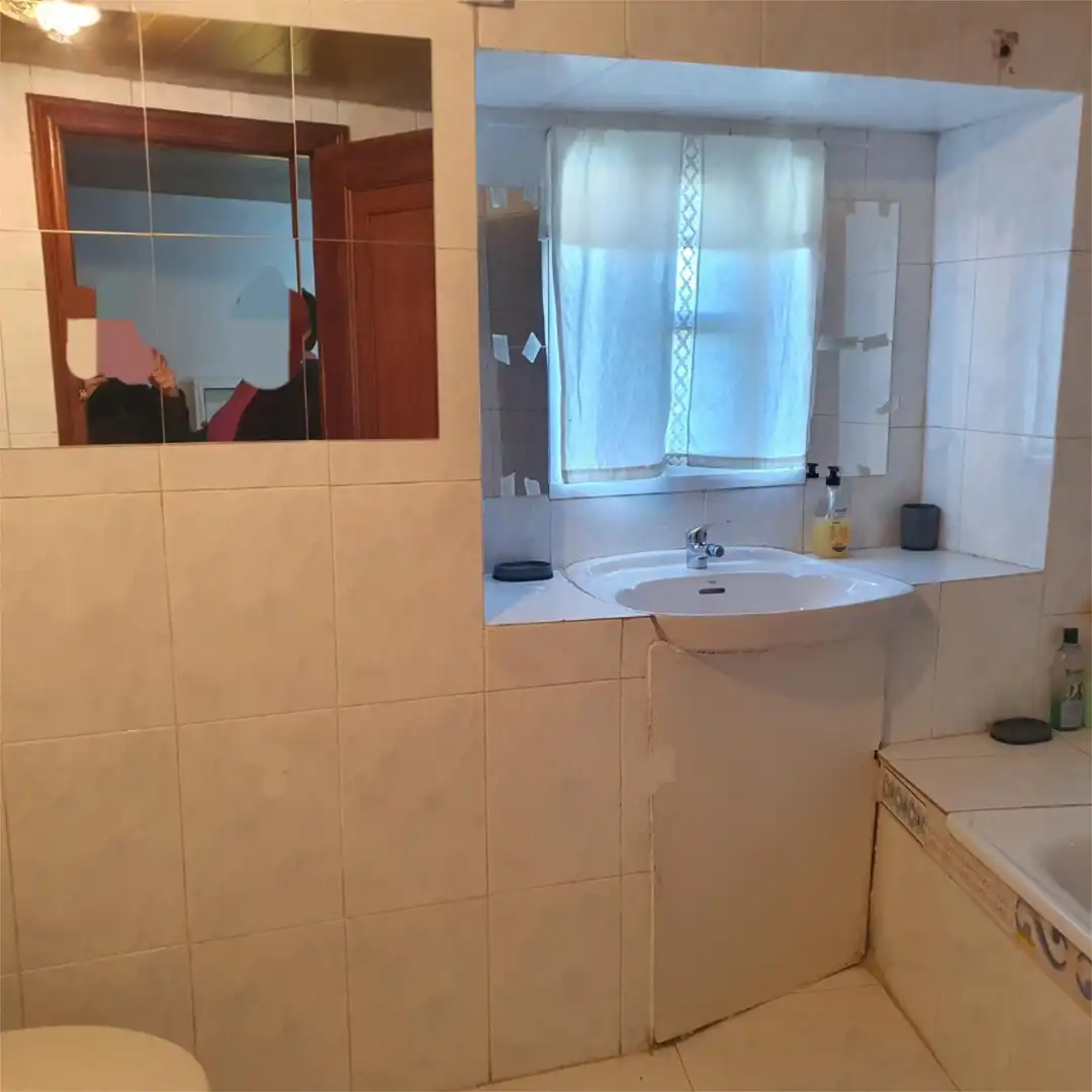 Baño de Casa adosada en venta en Monterroso con Jardín privado, Amueblado y Lavadora