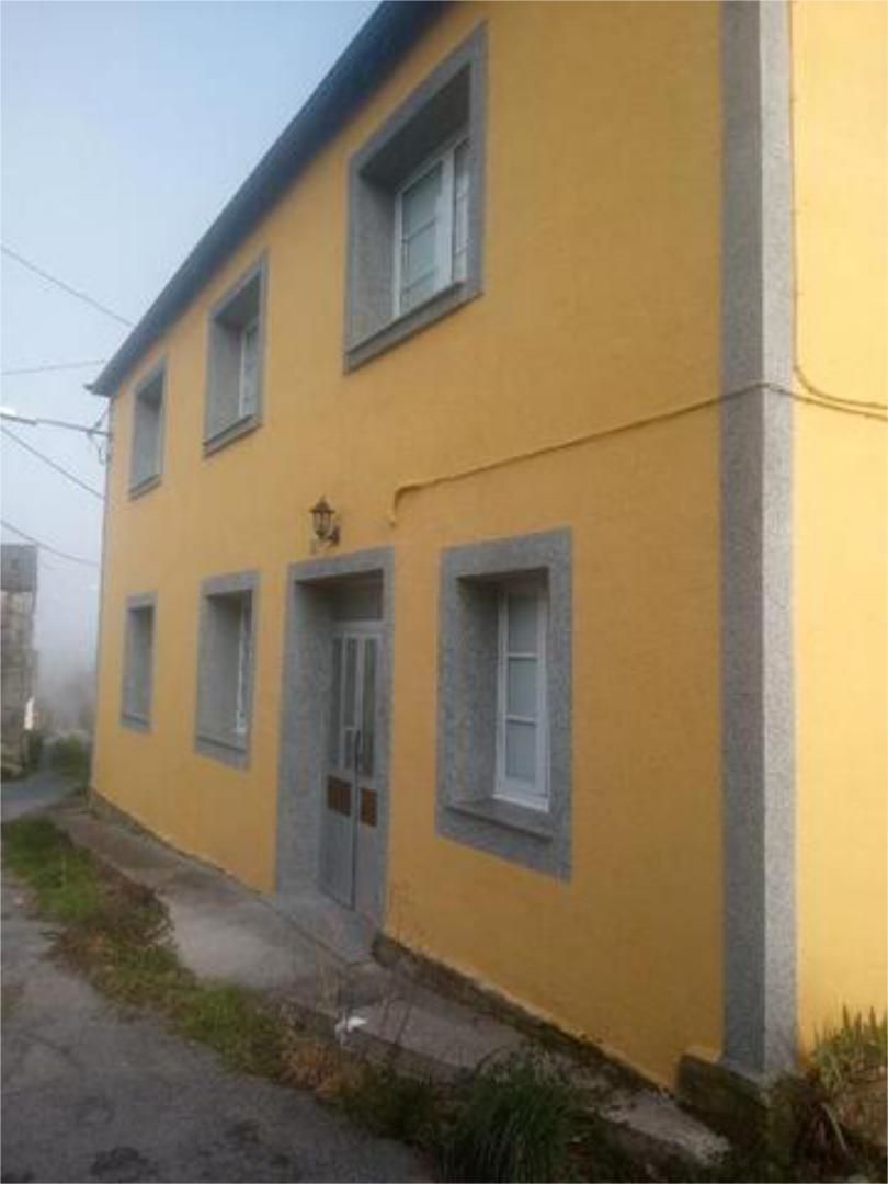 Vista exterior de Casa o xalet en venda en Lugo Capital amb Calefacció, Jardí privat i Terrassa