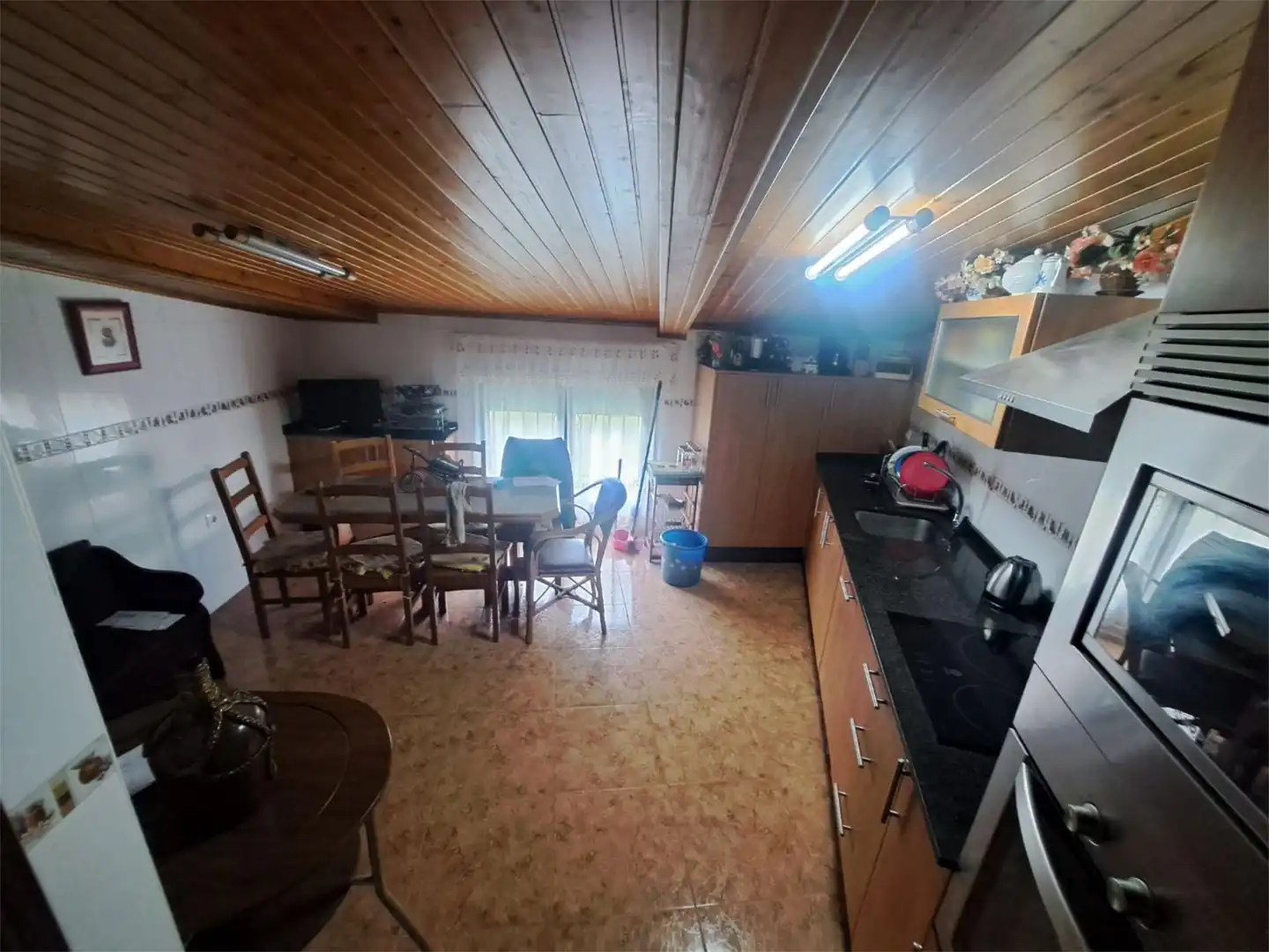 Casa adosada en venta en Calle San Martin, 16, Villagatón Cocina de Casa adosada en venta en Villagatón con Calefacción, Jardín privado y Terraza
