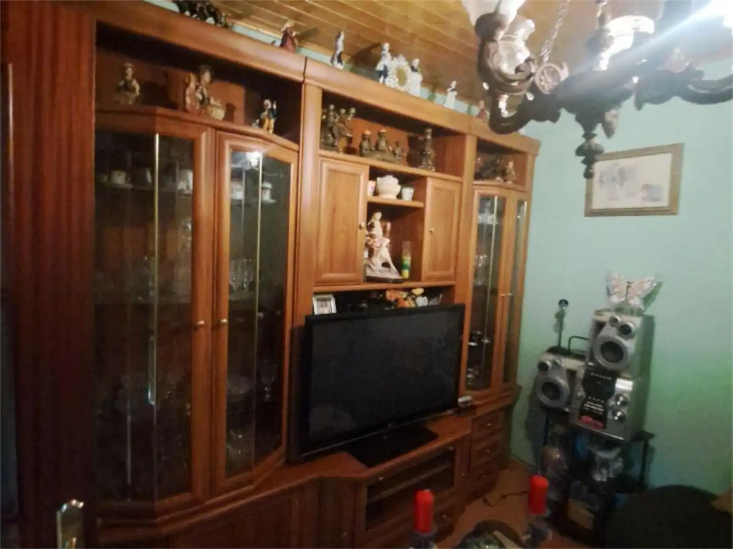 Casa adosada en venta en Calle San Martin, 16, Villagatón Sala de estar de Casa adosada en venta en Villagatón con Calefacción, Jardín privado y Terraza