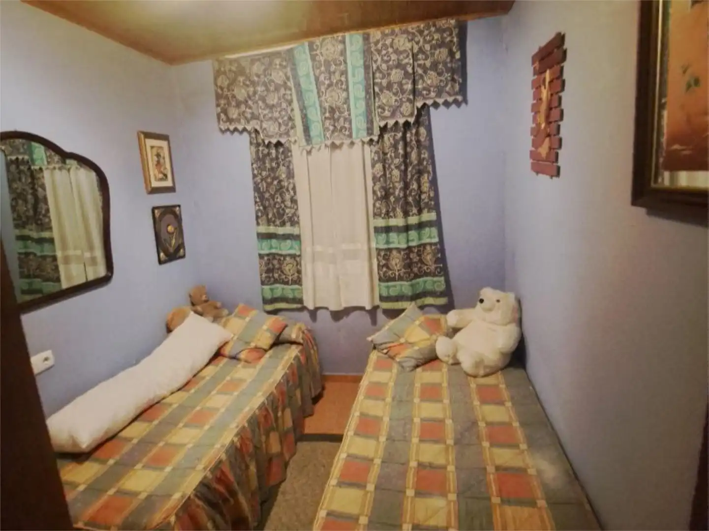 Casa adosada en venta en Calle San Martin, 16, Villagatón Habitación de Casa adosada en venta en Villagatón con Calefacción, Jardín privado y Terraza