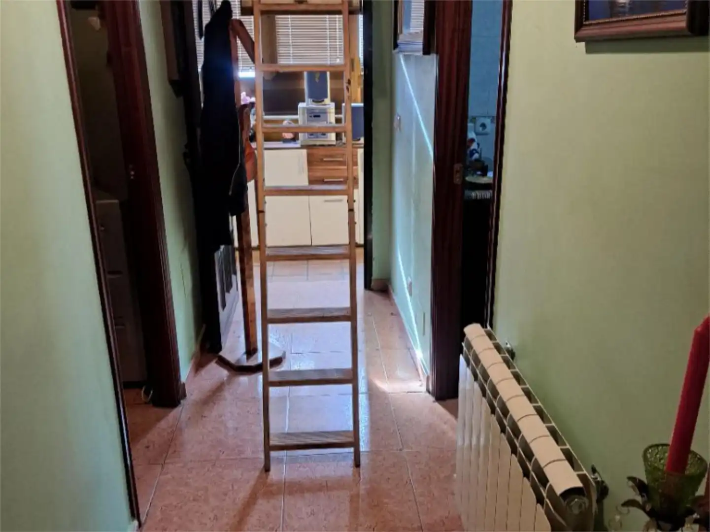 Casa adosada en venta en Calle San Martin, 16, Villagatón Casa adosada en venta en Villagatón con Calefacción, Jardín privado y Terraza
