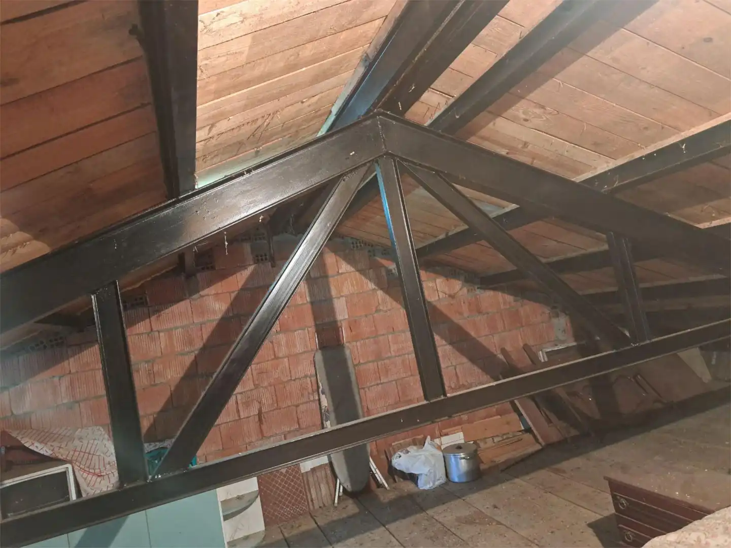 Casa adosada en venta en Calle San Martin, 16, Villagatón Casa adosada en venta en Villagatón con Calefacción, Jardín privado y Terraza