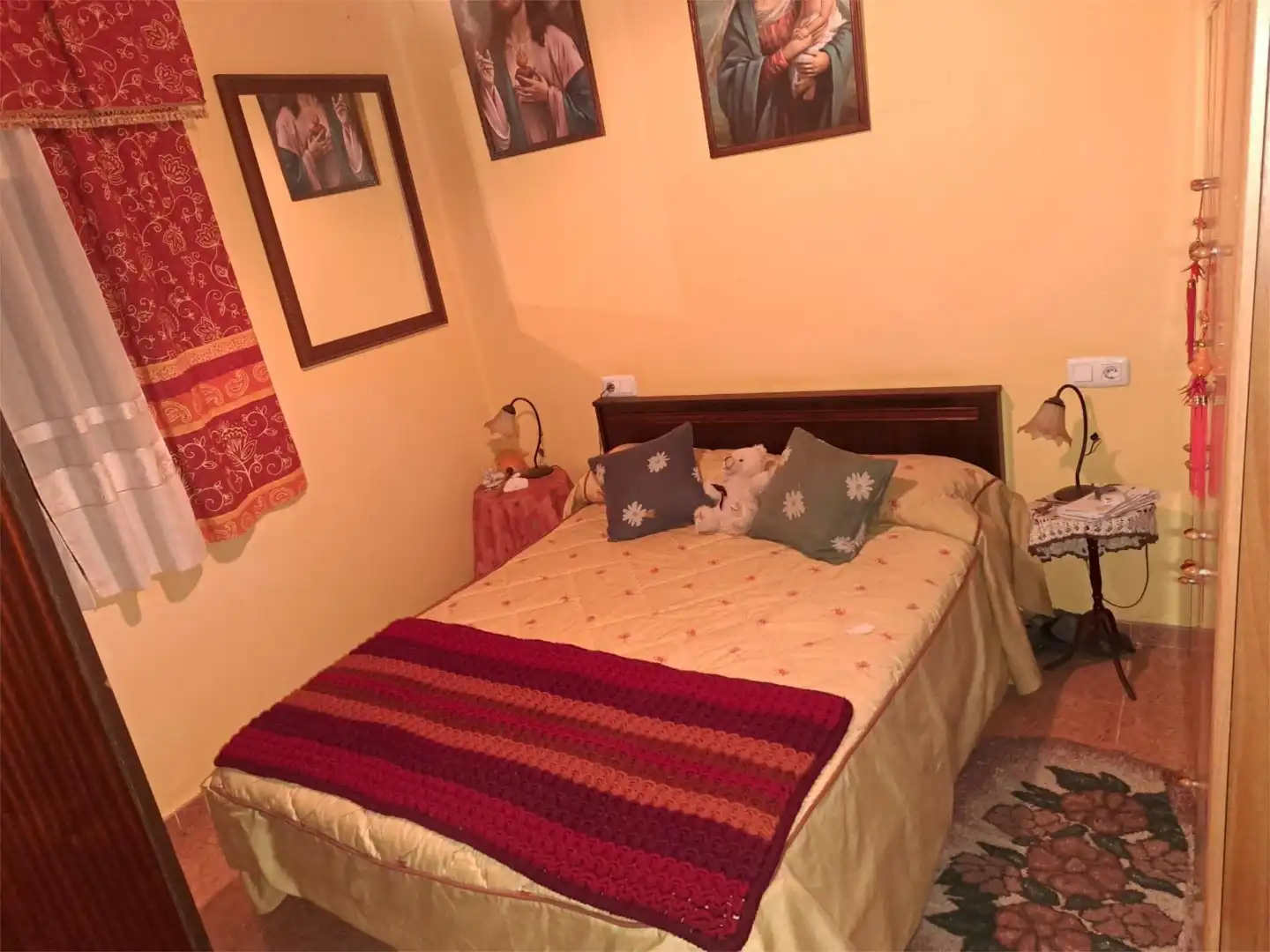 Casa adosada en venta en Calle San Martin, 16, Villagatón Habitación de Casa adosada en venta en Villagatón con Calefacción, Jardín privado y Terraza