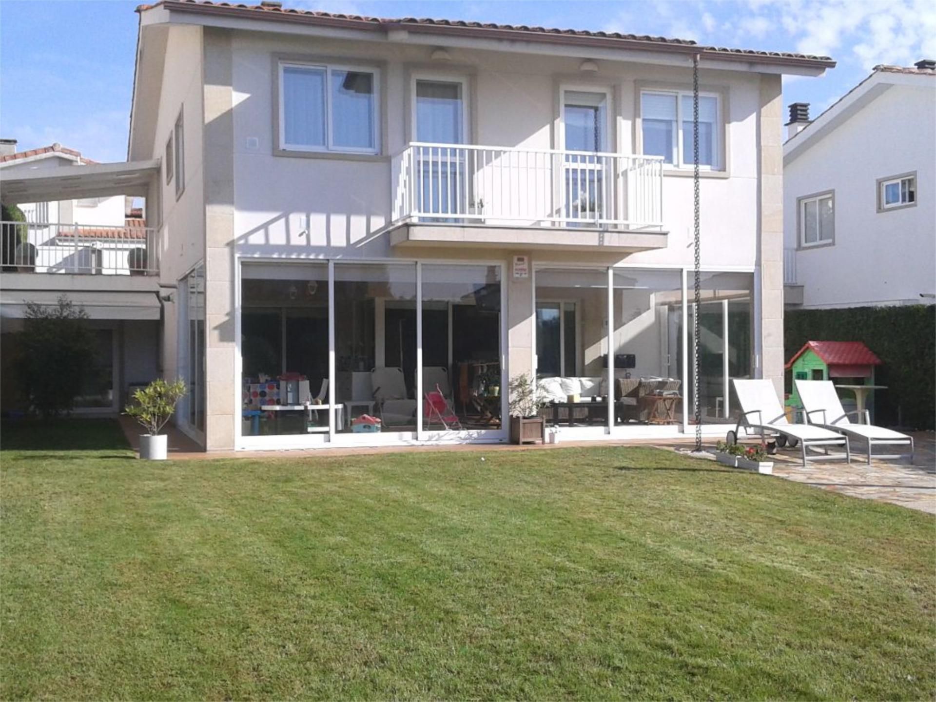 Exterior view of House or chalet for sale in Ourense Capital   with Terrace, Swimming Pool and Balcony