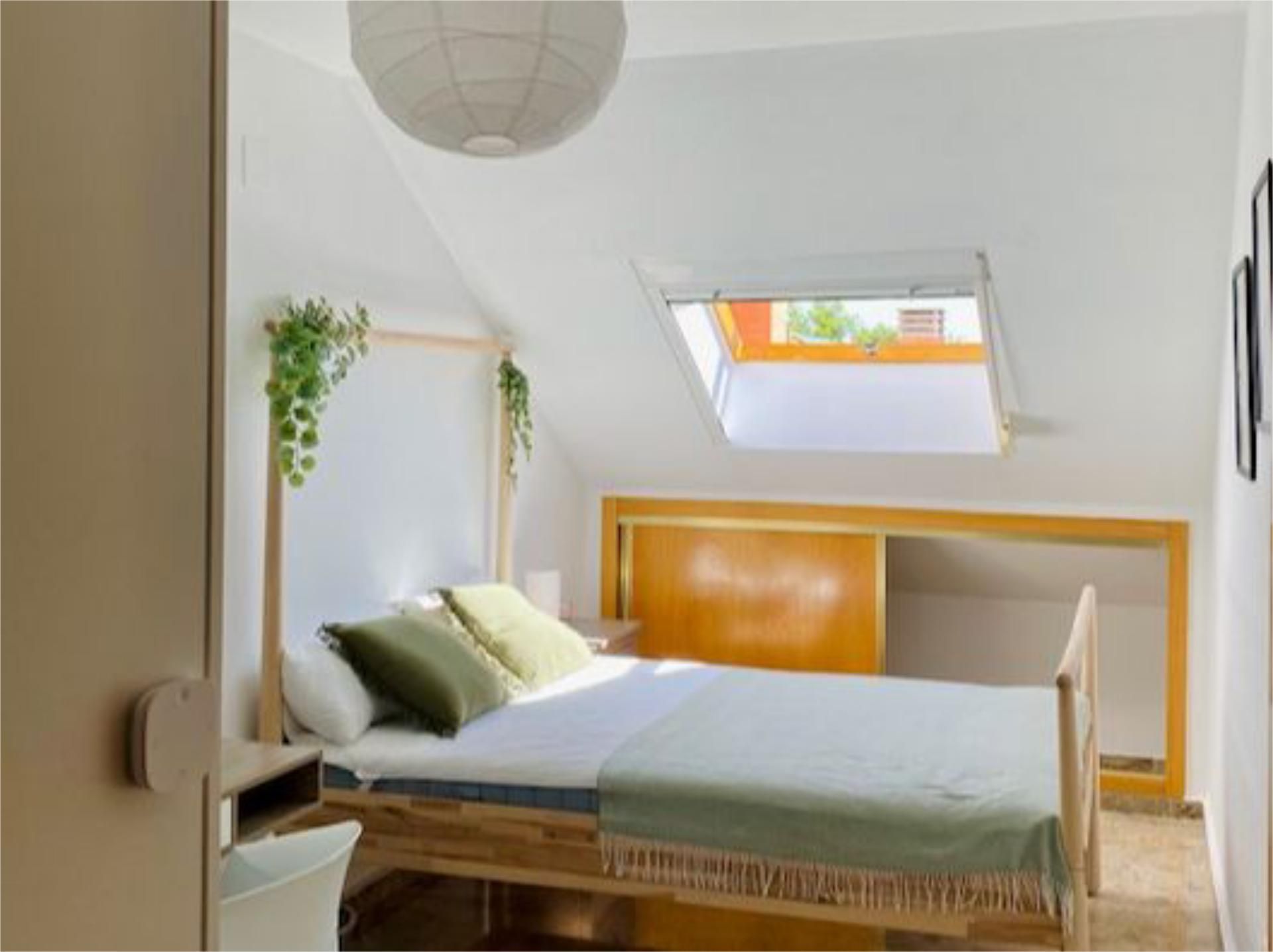 Flat to share in Calle Altagracia, 32, El Perchel