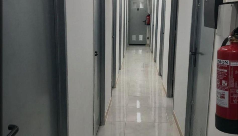 Traster de lloguer a Calle Nicolás Salmerón, 39, Parque Victoria Eugenia, Málaga - imatge 1 Foto 1 de Traster de lloguer a Calle Nicolás Salmerón, 39, Parque Victoria Eugenia, Málaga