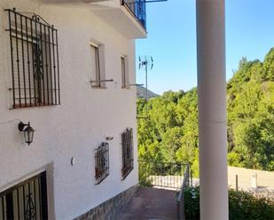 Vista exterior de Dúplex de lloguer en Trevélez amb Calefacció, Parquet i Moblat