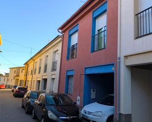 Vista exterior de Casa adosada en venda en Agullana amb Terrassa