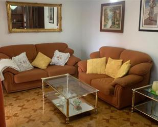 Flat to rent in Portazgo