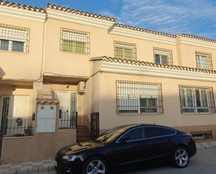 Exterior view of Single-family semi-detached for sale in Casas de Juan Núñez  with Air Conditioner, Heating and Terrace