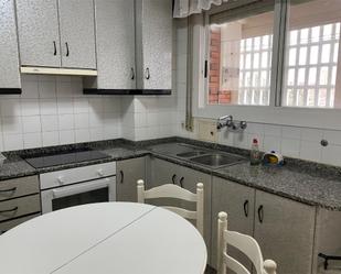 Kitchen of Flat to rent in Viana do Bolo