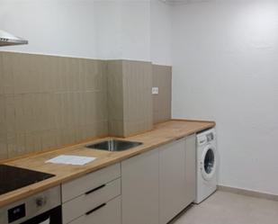 Kitchen of Flat to share in El Morell  with Heating and Furnished