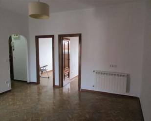 Flat to rent in  Madrid Capital  with Heating, Parquet flooring and Balcony