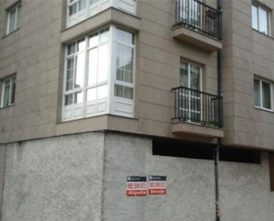 Exterior view of Flat to rent in Ames  with Swimming Pool and Balcony