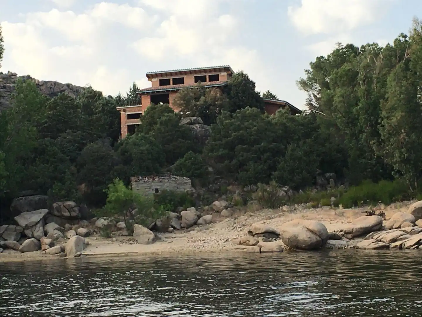 Außenansicht von Wohnung zum Verkauf in San Martín de Valdeiglesias mit Balkon