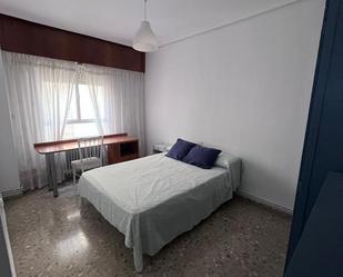 Flat to share in Calle Octavio Cuartero, 80, Centro