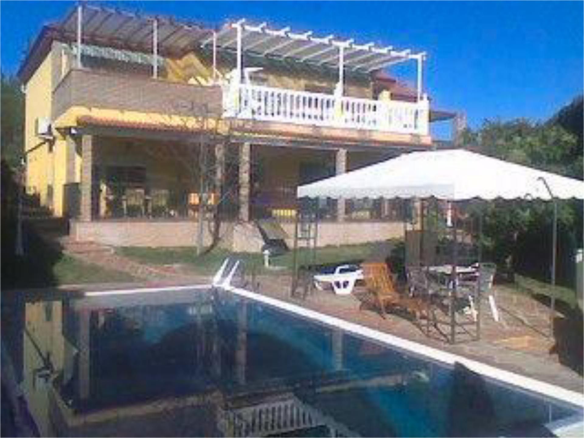 Casa adosada en venda a San Francisco - Chorillo