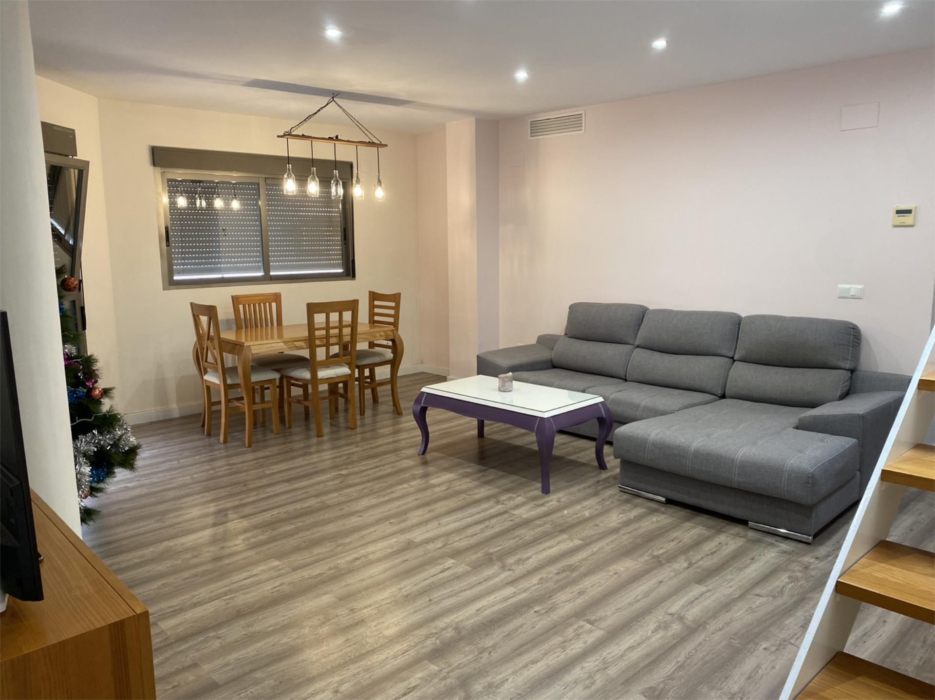 Sala d'estar de Pis en venda en Corbera amb Aire condicionat i Terrassa